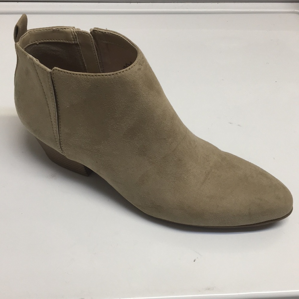 Old Navy Suede Bootie Size 10